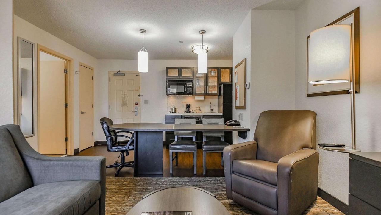 Sonesta Simply Suites Philadelphia Mount Laurel Exterior foto